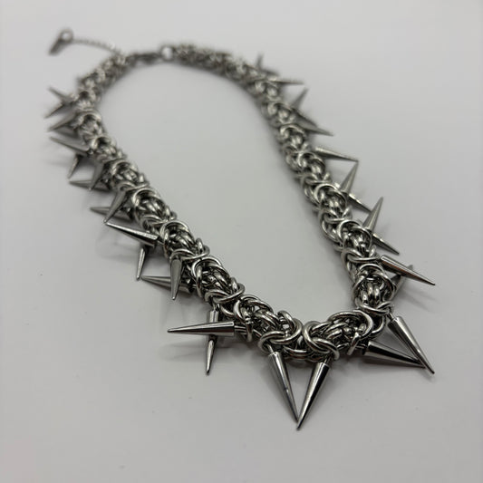 Collier en maille - NOCTIS SPIKES™