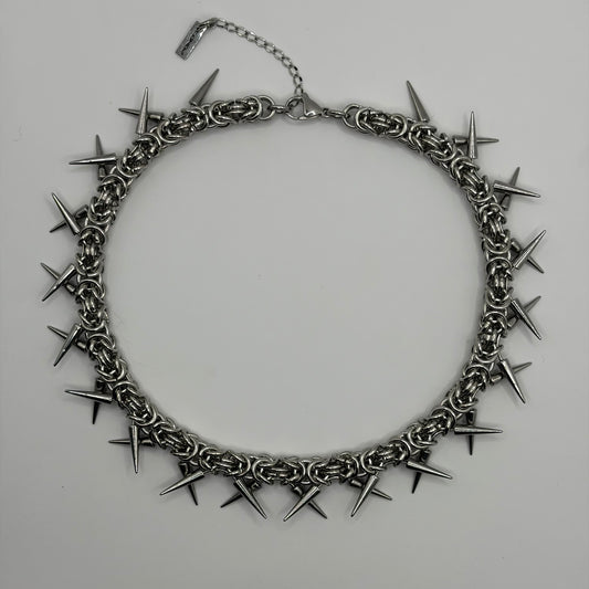 Collier en maille - NOCTIS SPIKES™